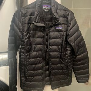 Patagonia light weight jacket .. women’s size S great condition